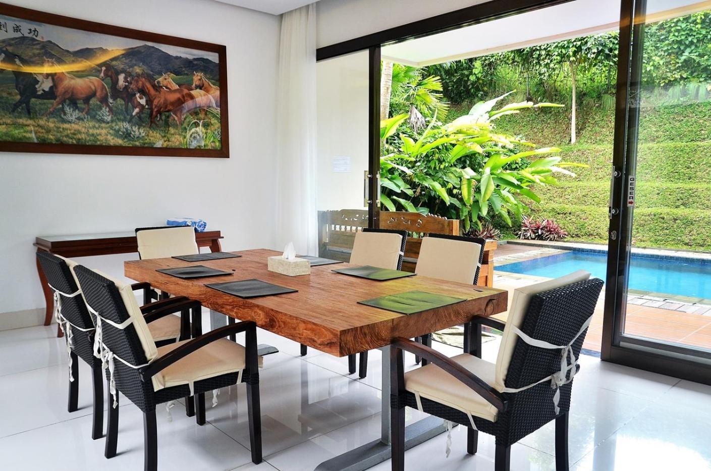 Oyama City View Villa 4 Bedrooms With A Private Swimming Pool Bandung Exterior photo