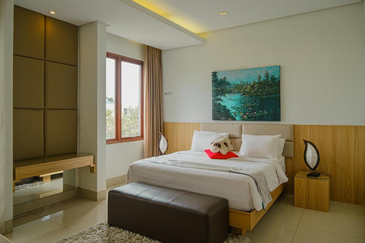 Oyama City View Villa 4 Bedrooms With A Private Swimming Pool Bandung Exterior photo