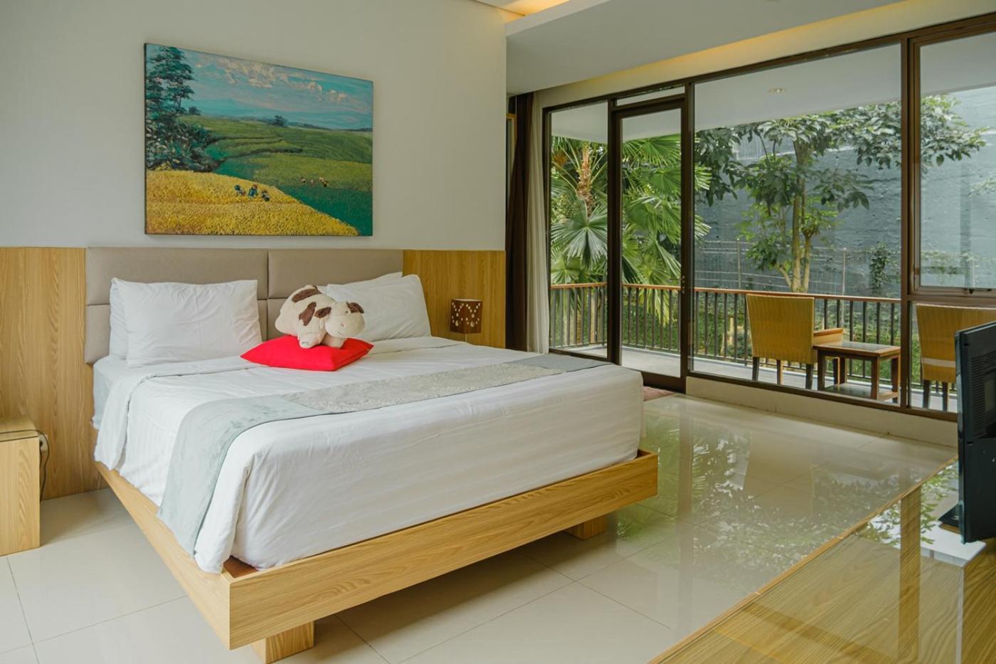 Oyama City View Villa 4 Bedrooms With A Private Swimming Pool Bandung Exterior photo