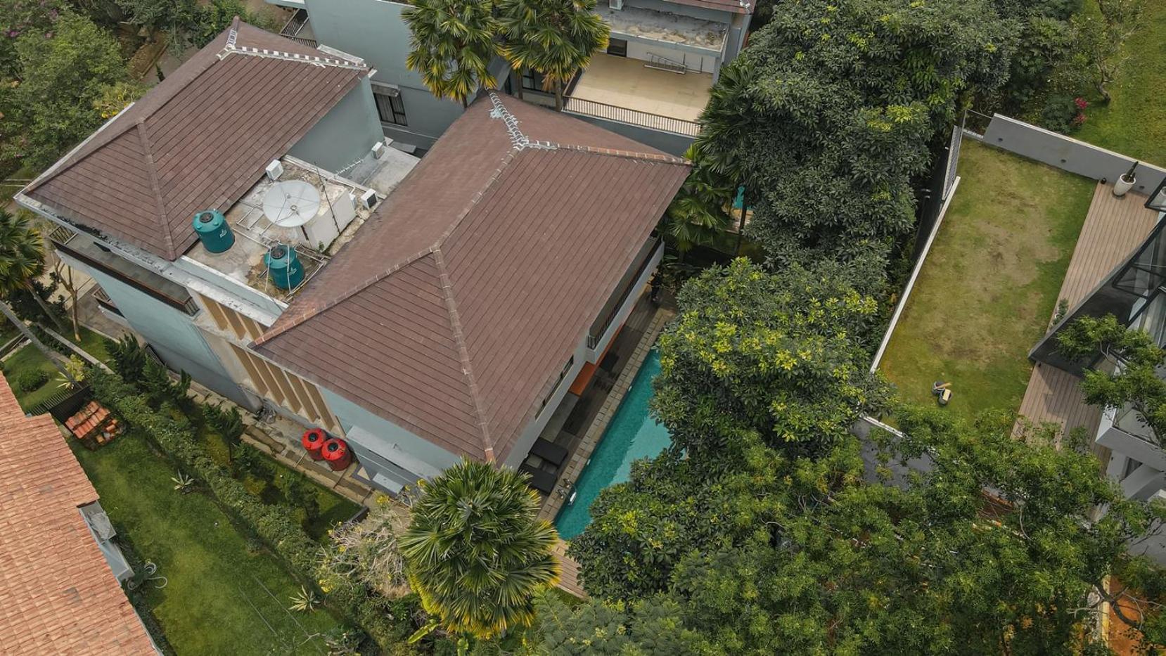Oyama City View Villa 4 Bedrooms With A Private Swimming Pool Bandung Exterior photo